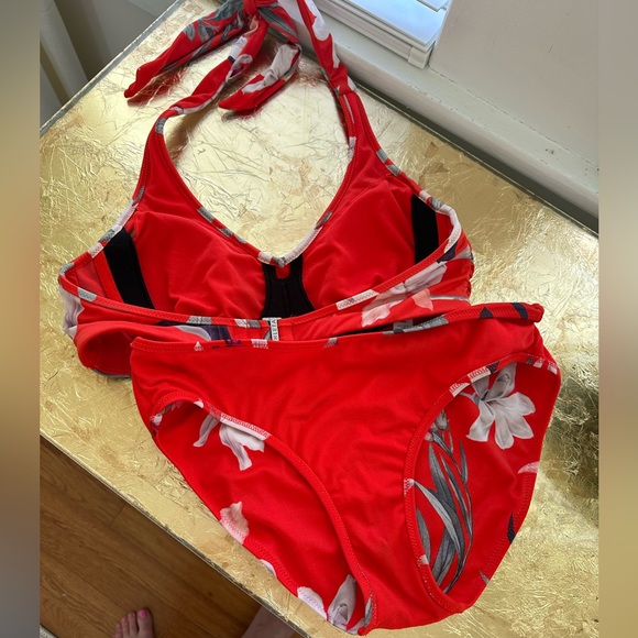 EUC Athleta Red Floral Halter Bikini - Picture 5 of 7